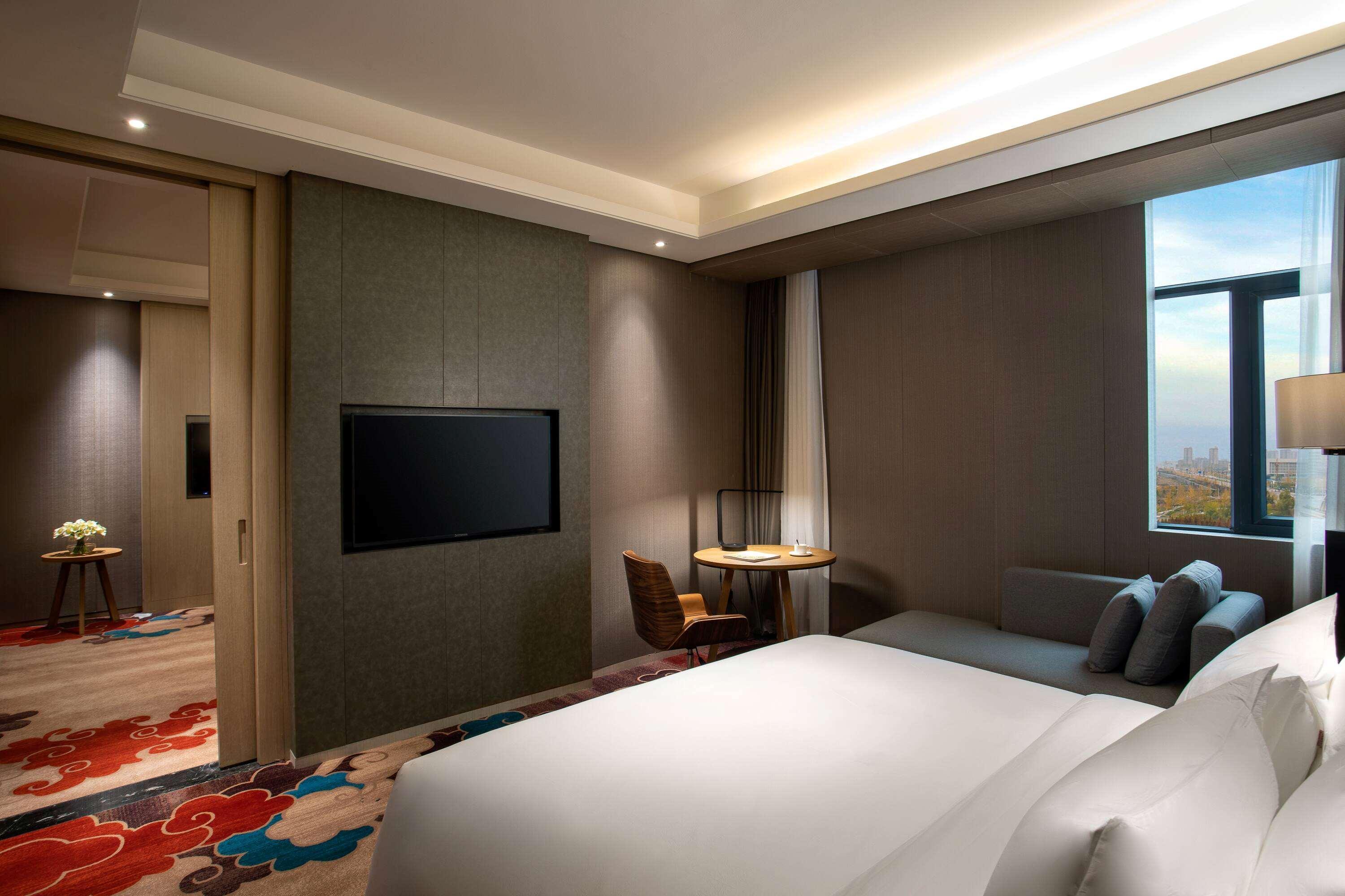 Ramada Wyndham Zhengzhou Xinzheng Hotel Xinzheng  Exterior photo