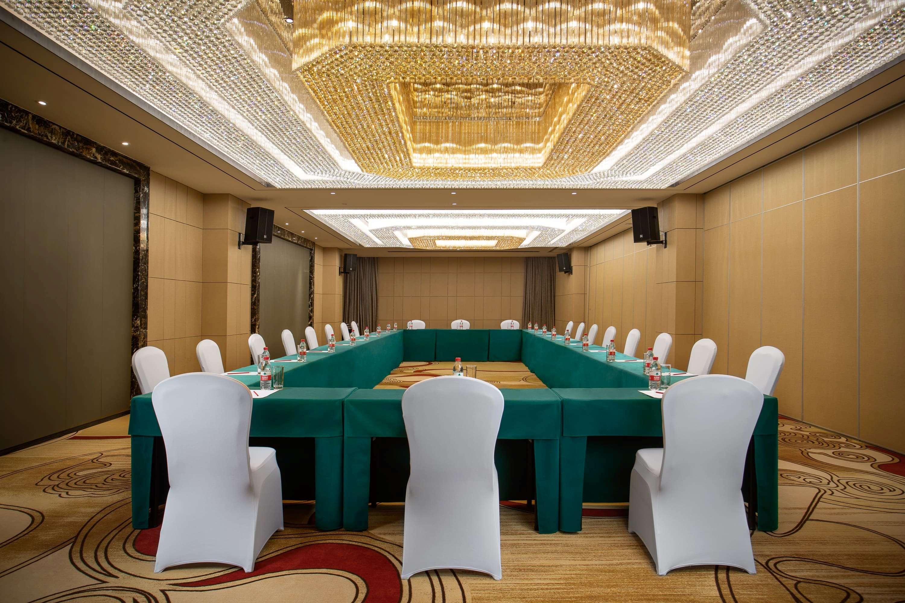 Ramada Wyndham Zhengzhou Xinzheng Hotel Xinzheng  Exterior photo